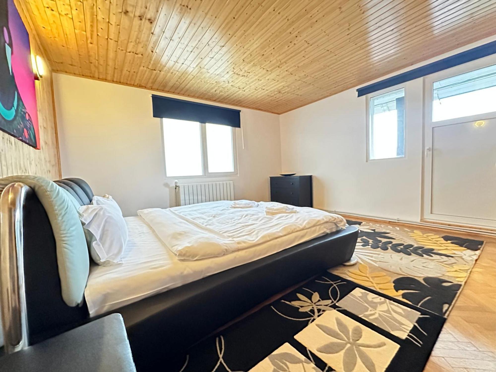 Prater House Mountain View Villa Моечу де Жос Екстериор снимка