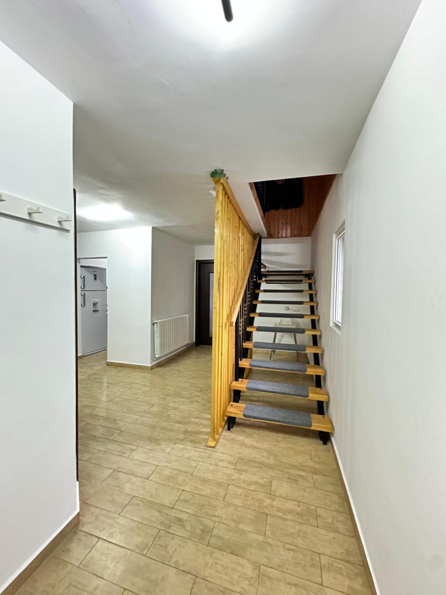 Prater House Mountain View Villa Моечу де Жос Екстериор снимка